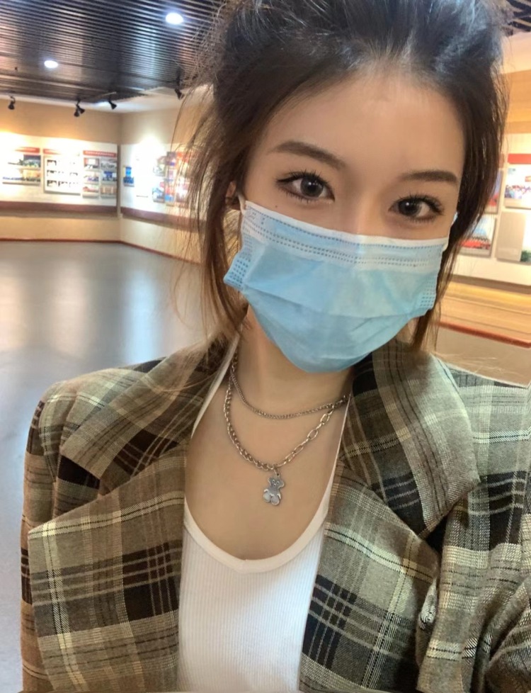 面包fu--河南省·南阳市·宛城区--一点爵士基础,播音系水瓶座女孩
会穿搭 会拍照 会p图 高清出片 日常探店 个人写真
接各大平台推广和🎃衣服饰品美瞳寄拍
