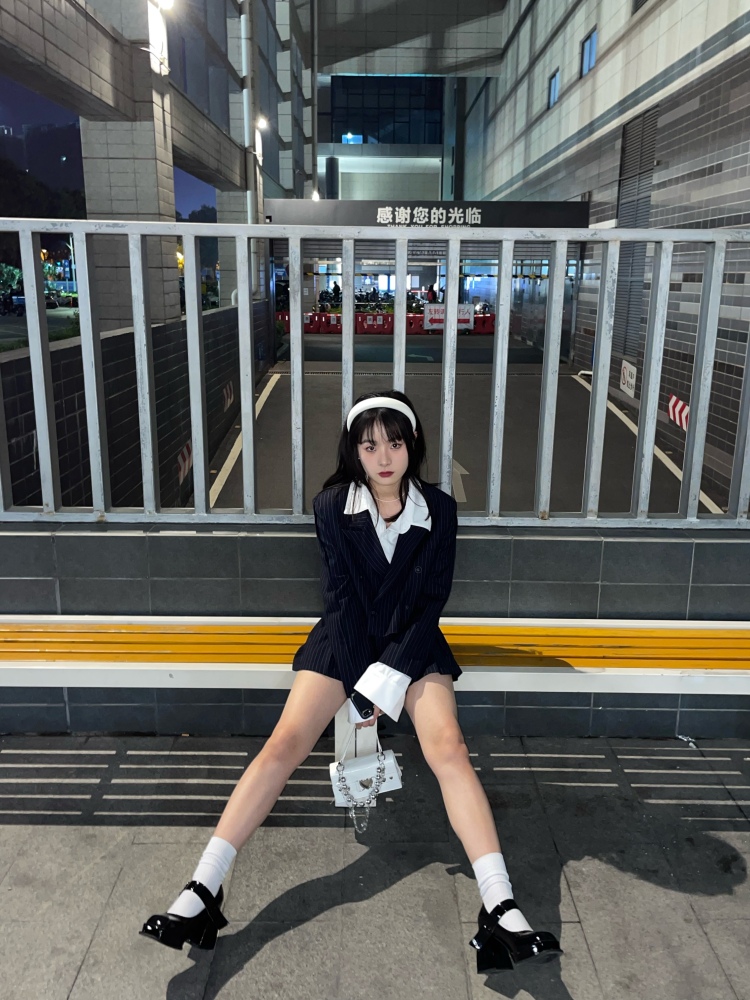 🖤-广东省·佛山市·南海区-常用抖音-接寄拍 送拍
衣服 裤子 鞋子饰品都可
会拍照修图
身高166 体重100