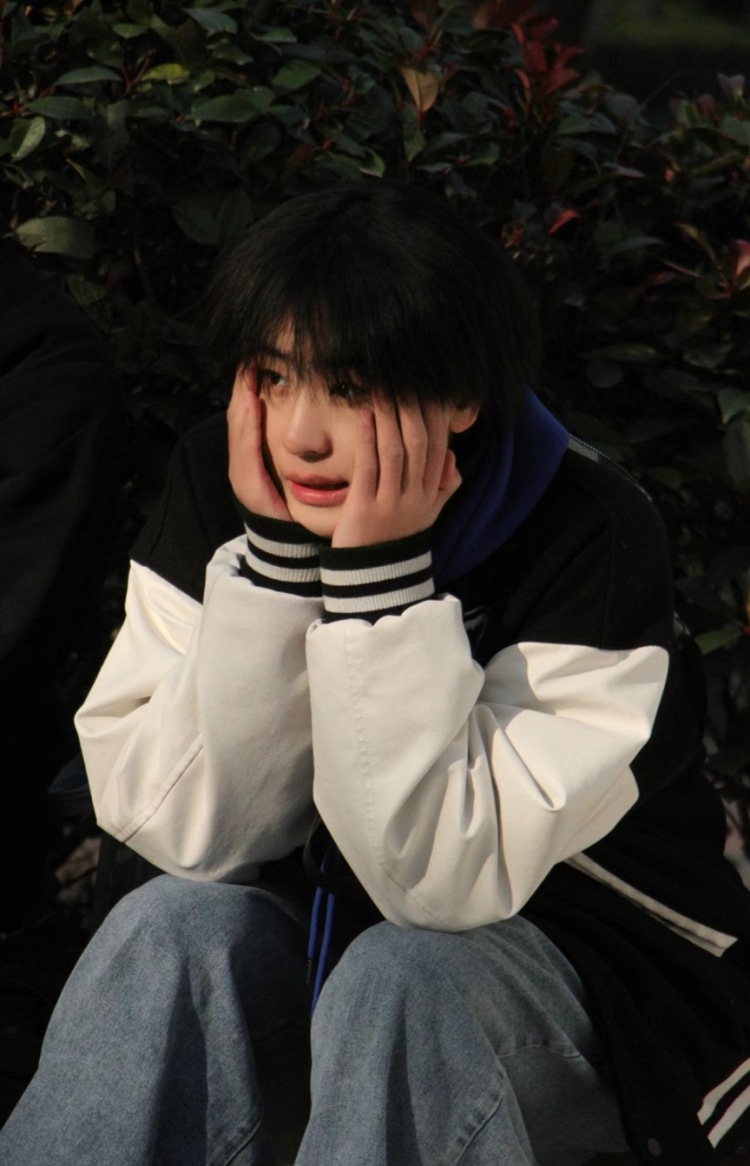 是一条热带鱼-河南省·洛阳市·洛宁县--做过平面模特,现在是学生,想接一些寄拍或者衣服之类,价格都可以再议,保证出图质量