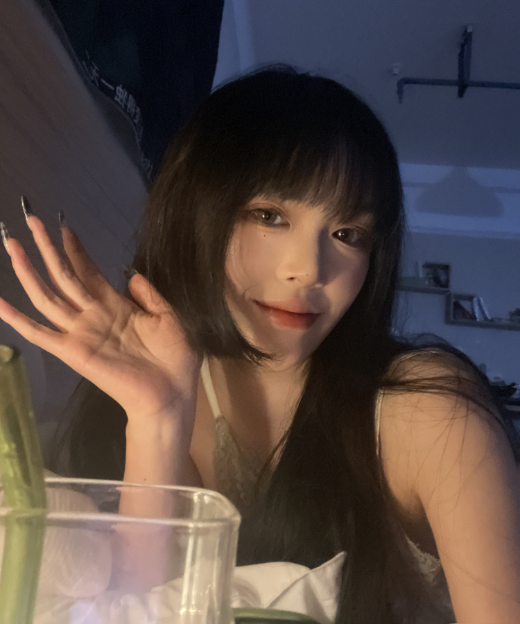 Garbage-陕西省·西安市·碑林区-抖音-会拍照 会p图 身高161 体重74 本人很瘦 腰细腿细 可接衣服鞋子包包饰品买家秀 可接同城探店