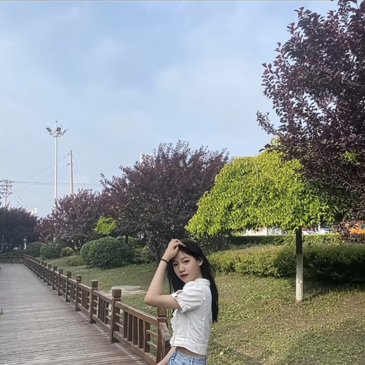 iu-河北省·石家庄市·长安区-抖音快手-没什么才艺 很随意 好说话 身高165 微胖 接单赚点零花钱 接寄拍 尽量不是那种好身材才能穿出来的衣服