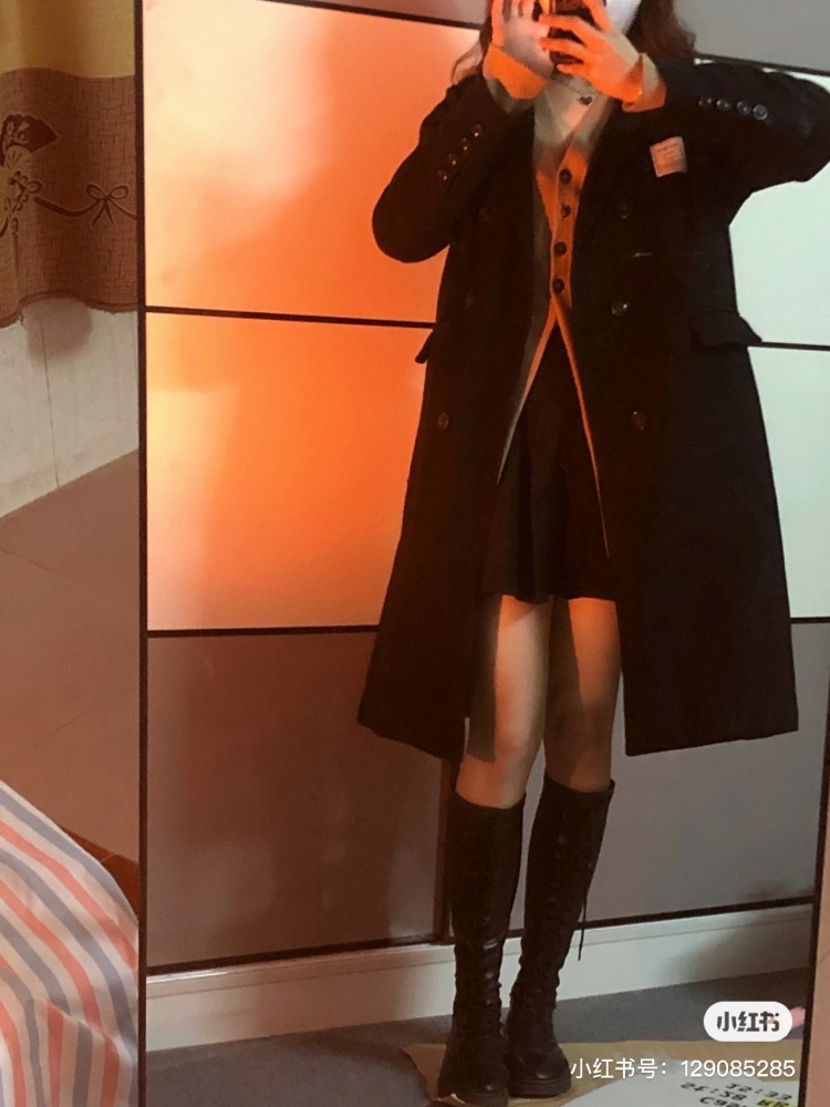 💨🍑-广西壮族自治区·南宁市·武鸣区-微博-学生 做过对镜网拍 瞳模(瞳模拍的照片放在第三张,手机后置直拍)身高167/52 。可以露脸拍,好沟通。还在学习中不满意可沟通改正😊