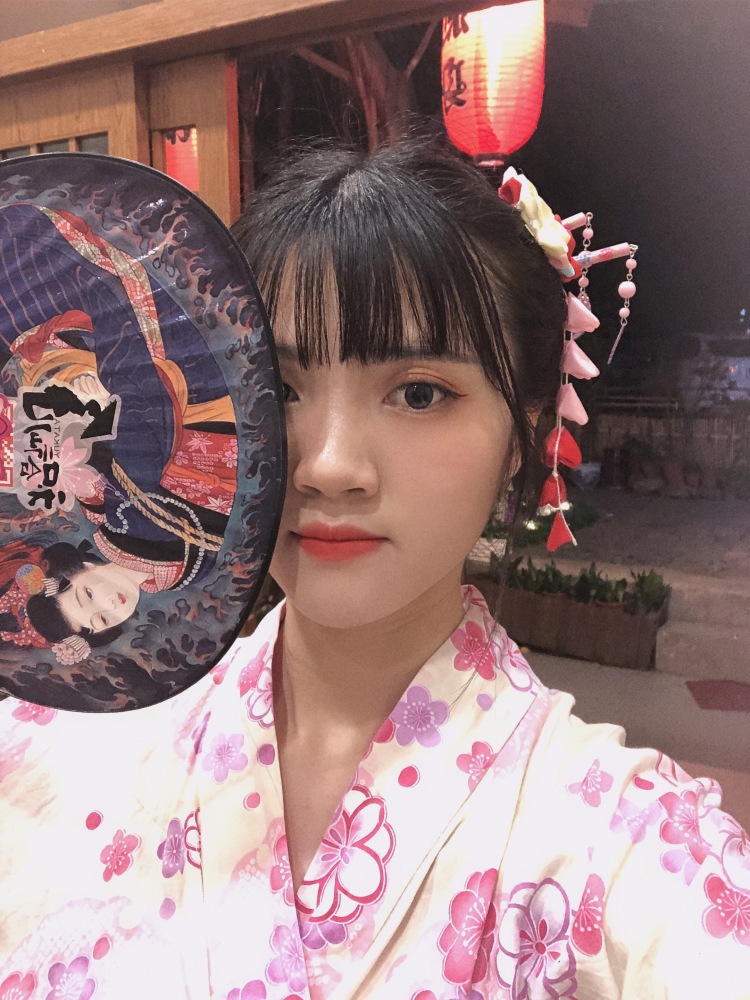 花洋小姐的暴力-广西壮族自治区·南宁市·西乡塘区--身高:165 体重:50 时间比较自由 会P图 认真出图 接服装寄拍 饰品寄拍 买家秀 探店打卡
