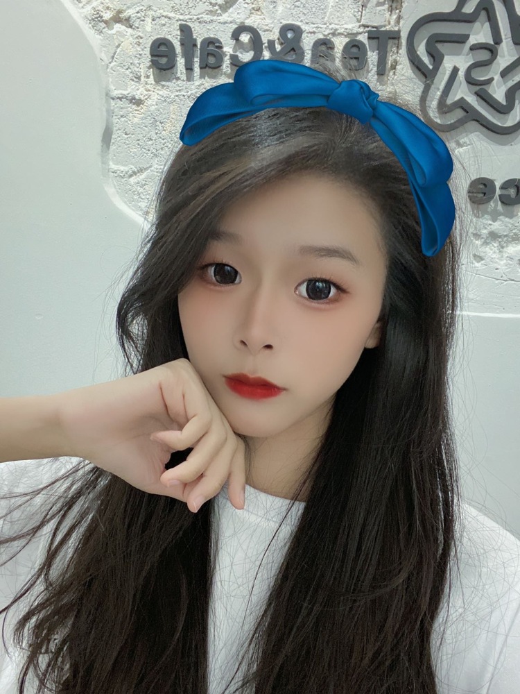 -Nuyoah.-广东省·揭阳市·普宁市-快手-本人有经验做过买家秀,爱好唱歌拍照 ,在校高中生一枚 开朗活泼,可以给商家提供很好的销售呀