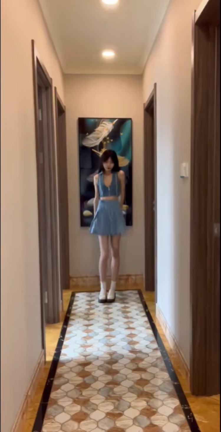 哈尔滨第一深情-贵州省·黔南布依族苗族自治州·都匀市--165 88 会爵士舞 有接单经验。
穿搭单 q趣单 内衣单 手链饰品都有拍。