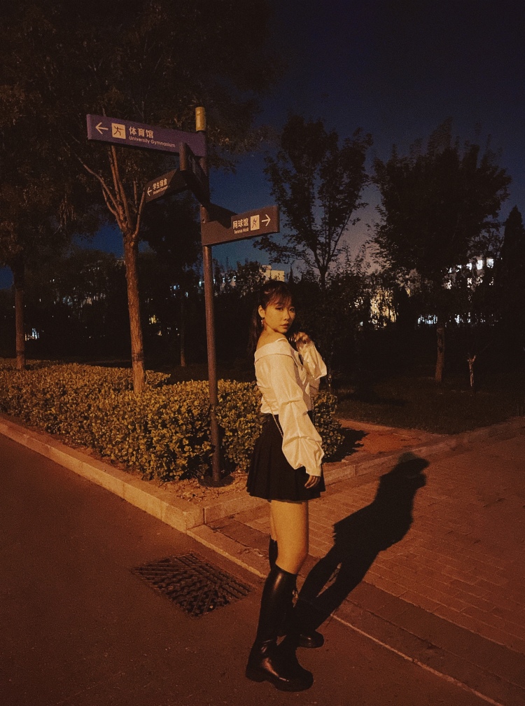 高小珊-天津市·天津市·滨海新区-抖音、快手、某红薯、微博-在校大三舞蹈生，又非常🉑️拍照p图技术，写测评非常不错👍，体型微胖，身高170，💰不要求很多，只是喜欢拍照。