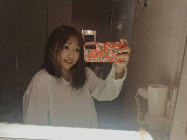 小熊软糖-辽宁省·大连市·长海县--158cm.68kg的小个子微胖女孩，擅长搭配，穿衣显瘦，会p图。