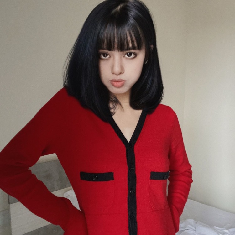 滄海-广东省·揭阳市·普宁市--159/42 会化妆 基础的美感修图 平时也戴美瞳 可以接买家秀 服装或饰品寄拍 想要什么风格的图片 我都可以试试