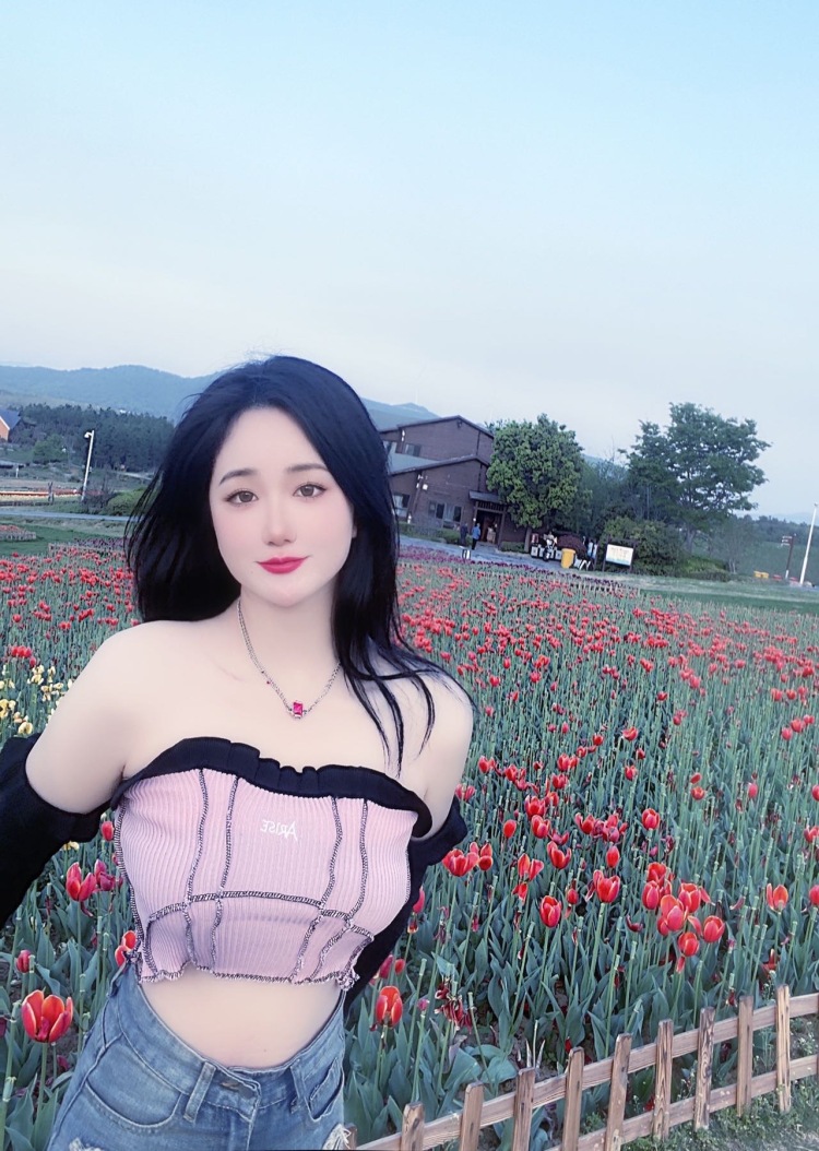 李永娜-安徽省·合肥市·蜀山区-抖音｜闲鱼｜某红薯-会拍照 有耐心 不放鸽子 抖音粉丝2000，某红薯500，闲鱼会玩达人900粉丝