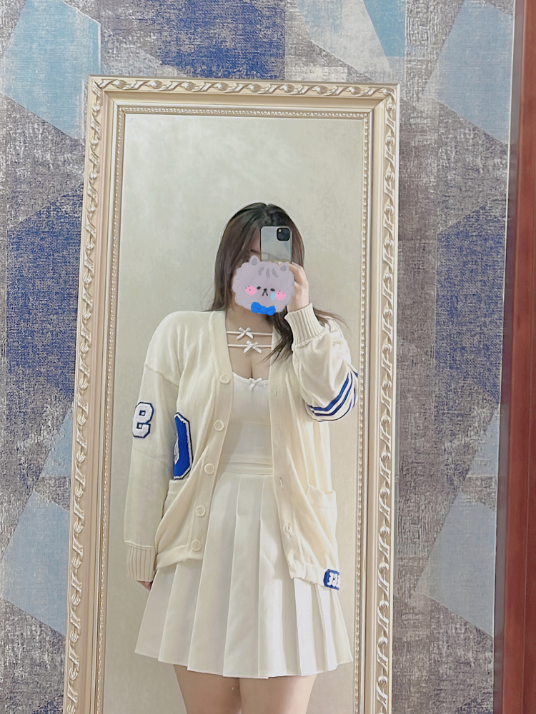 小诺-黑龙江省·哈尔滨市·香坊区--大码微胖型女生，主要擅长纯欲风 甜美风穿搭。可拍服装，包包，美妆等～
快手有2W粉丝可以拍测评视频 ，某红薯也可以写种草笔记 ，数据不错～