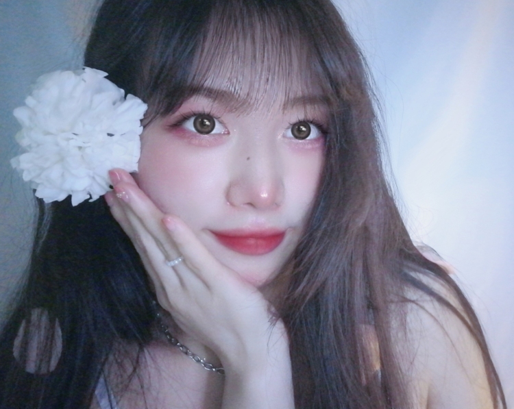 JOY-广东省·深圳市·龙华区-抖音-接单服务范围:衣服 鞋子等买家秀 种草带货 小个子平面模特兼职 APP小程序游戏推广 会修图