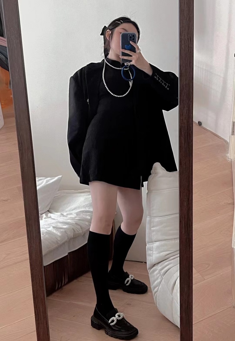 我想做个小废物-浙江省·金华市·义乌市--170/145可接微胖服装,身材比例较好,会p图,会搭配,也可接首饰