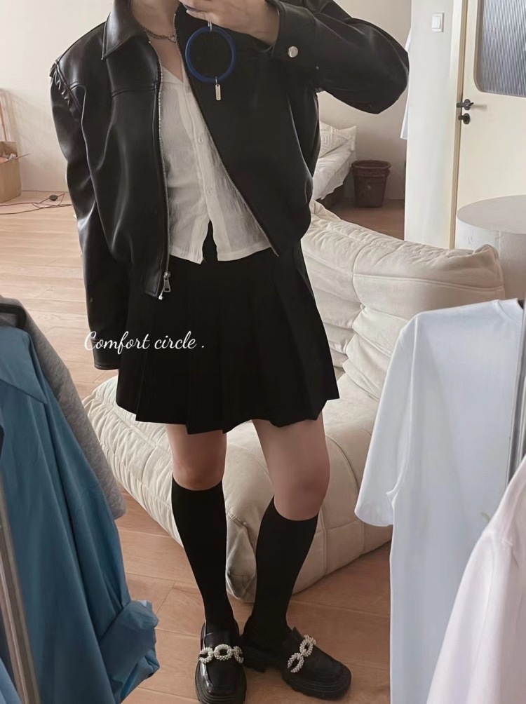 我想做个小废物-浙江省·金华市·义乌市--170/145可接微胖服装,身材比例较好,会p图,会搭配,也可接首饰