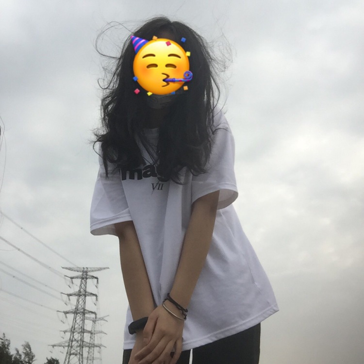 才下课就想你-广东省·汕头市·潮南区-快手 抖音-会p图 拍照 偶尔会出去拍拍照 要求不高 希望能找我合作！！！