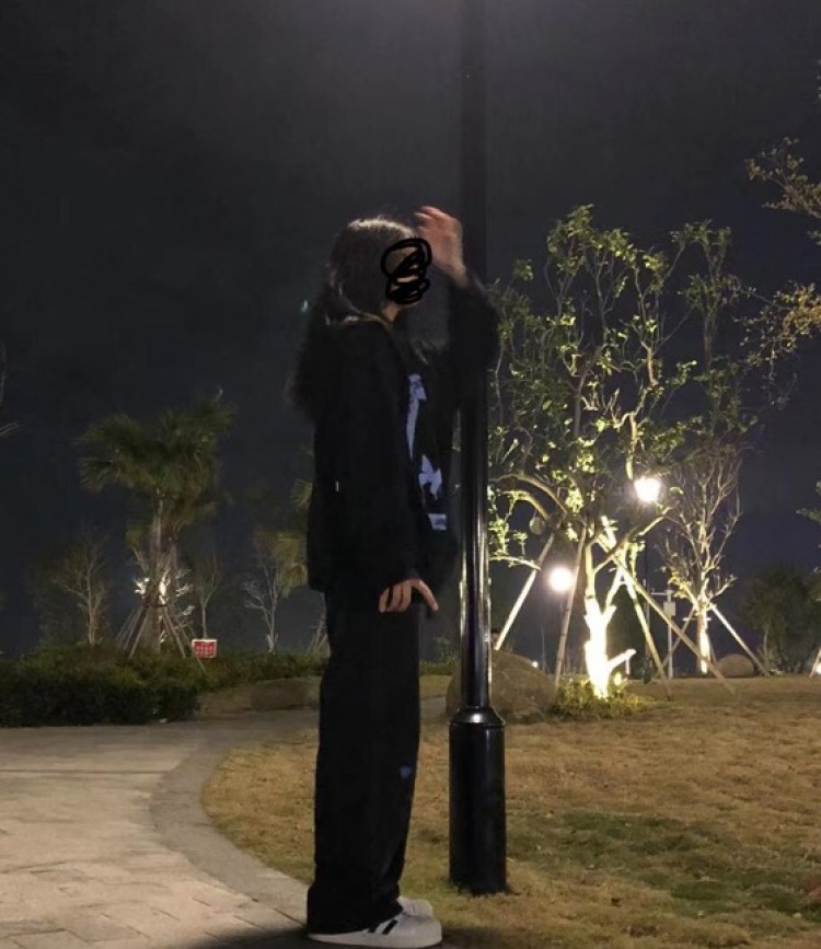 才下课就想你-广东省·汕头市·潮南区-快手 抖音-会p图 拍照 偶尔会出去拍拍照 要求不高 希望能找我合作！！！