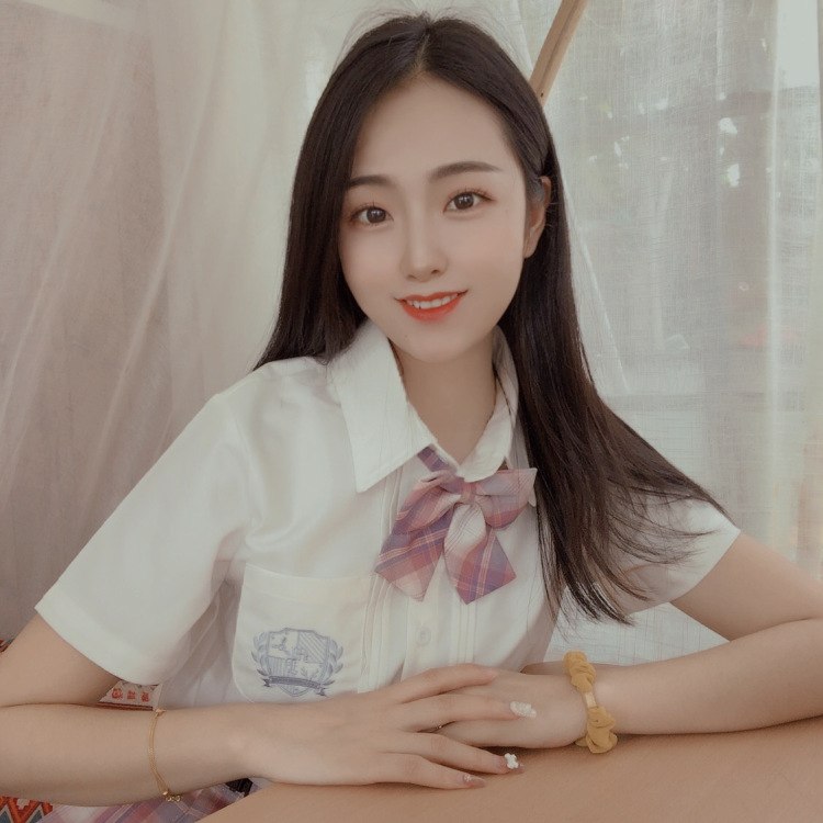 天才少女龙🌺-广东省·佛山市·禅城区--本人身高167-96斤,自己会修图,皮肤白。饰品,衣服,包包,鞋子都可接。