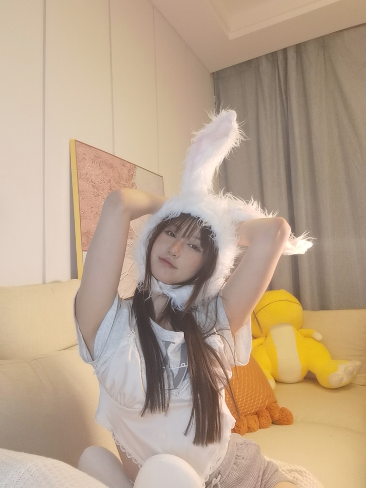 yang-辽宁省·大连市·甘井子区--接单范围：买家秀，种草带货
服饰，美妆，美瞳，饰品，包包
擅长化妆，服装搭配