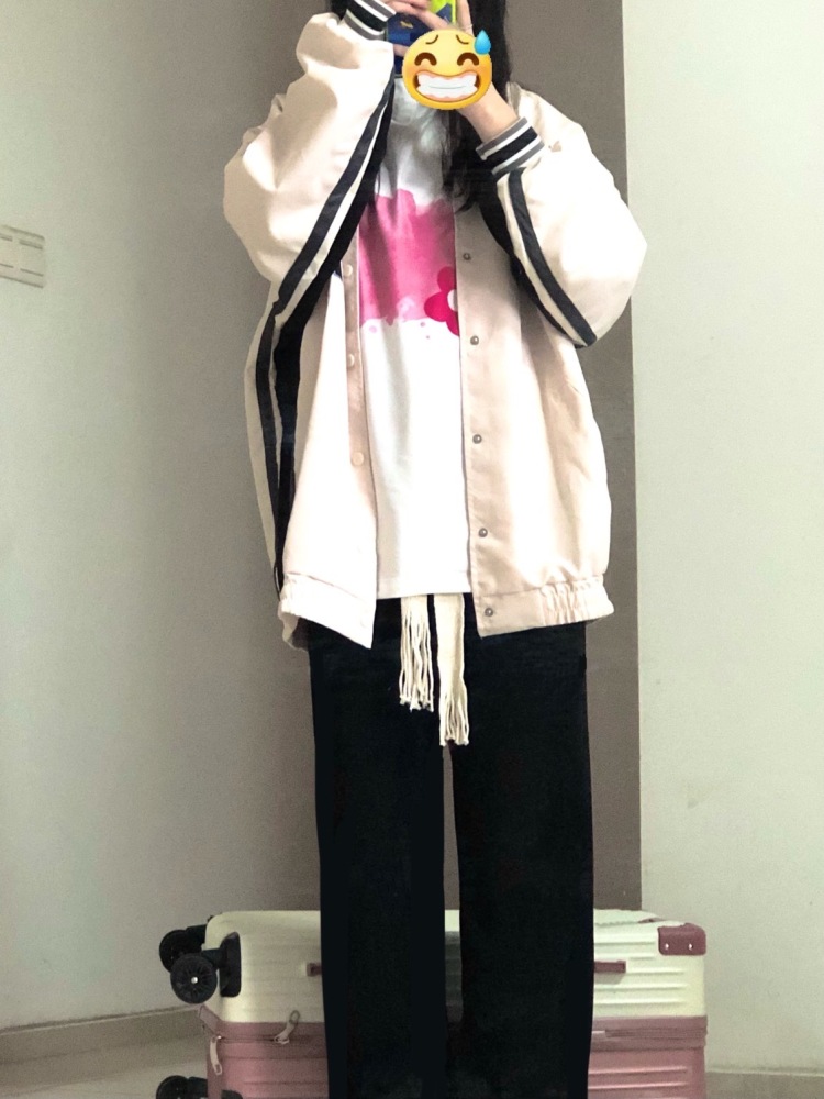 旧人-广东省·佛山市·南海区--160cm/48kg/
个人喜欢对镜子背影户外拍.衣服裙子裤子假发都可.其他的有意可联系.本人学森做个小兼职[不满意可重拍]