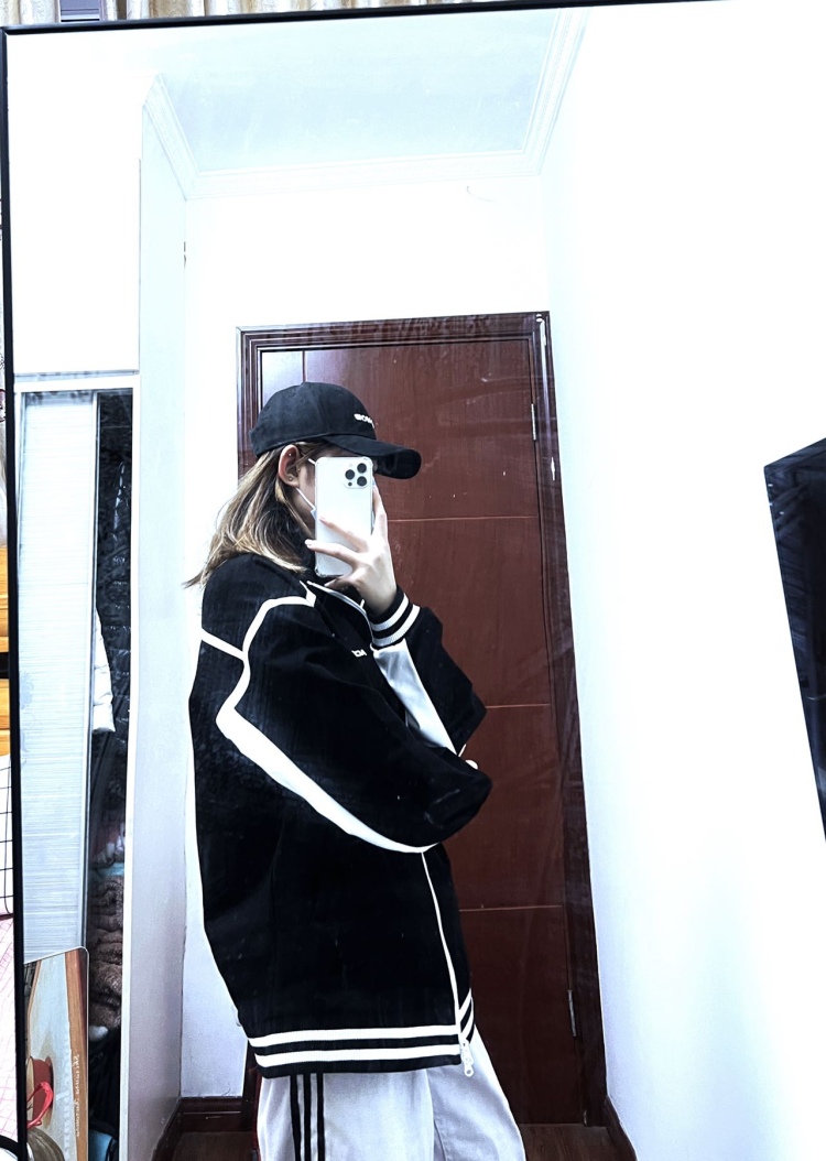 傻子-上海市·上海市·青浦区-抖音 微博 快手-接寄拍啦(服装 配饰 化妆品等等)
本人擅长 化妆 穿搭 摄影 p图 耳洞多
有一定的审美能力
希望能多多合作