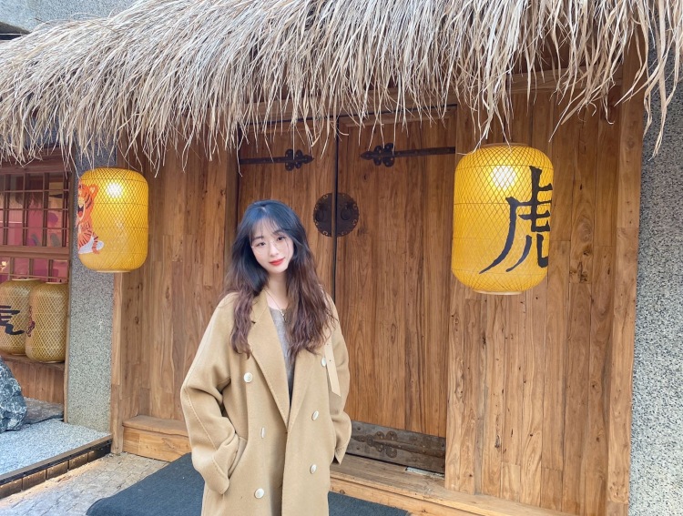 77-山西省·太原市·小店区-抖音某红薯微博-喜欢服装搭配,喜欢打卡拍照,寄拍,买家秀,会p图,速度快,审美在线