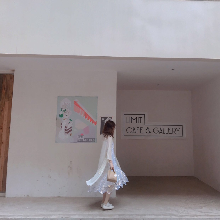 77-山西省·太原市·小店区-抖音某红薯微博-喜欢服装搭配,喜欢打卡拍照,寄拍,买家秀,会p图,速度快,审美在线