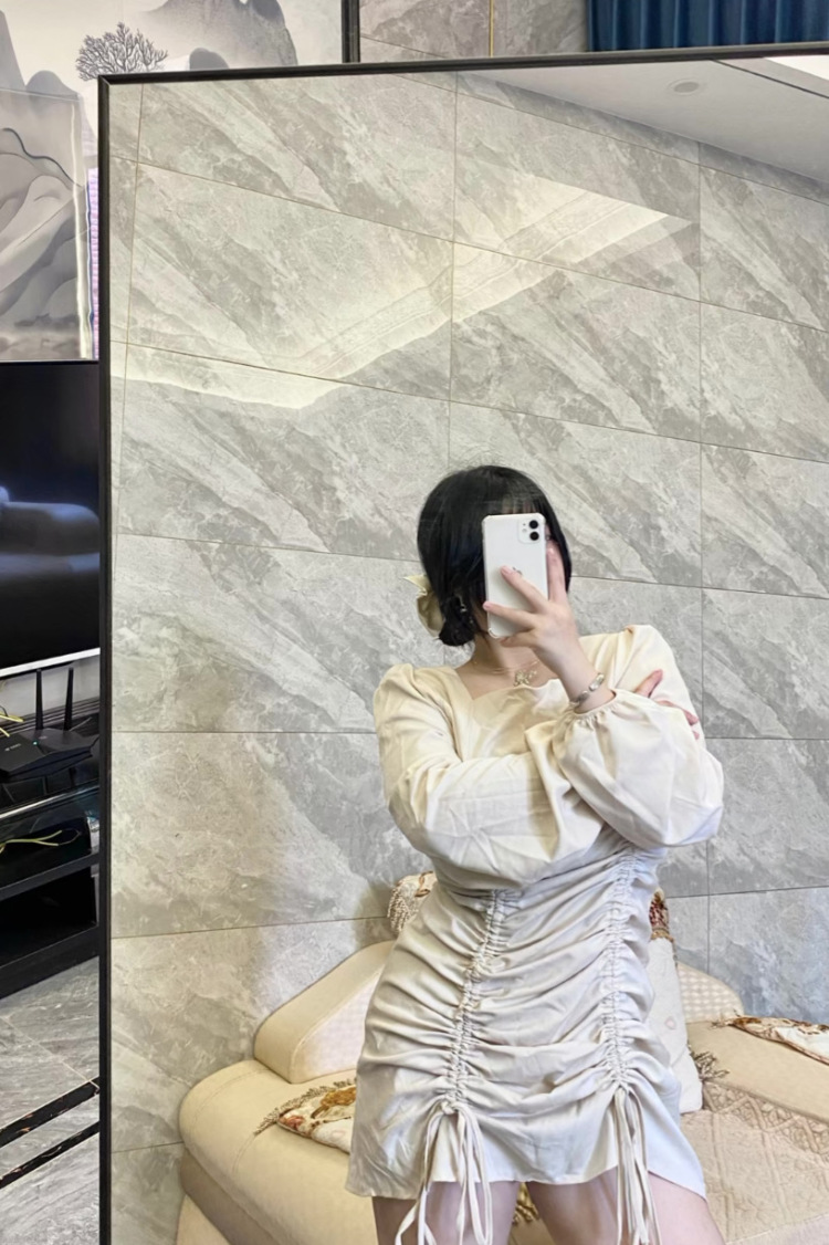 雯咩咩-福建省·厦门市·翔安区-抖音，快手-微胖类型 学生党 ，风格多样，空闲时间较多 ，会拍照会p图 接衣服（微胖&大码）、穿戴甲、首饰等寄拍