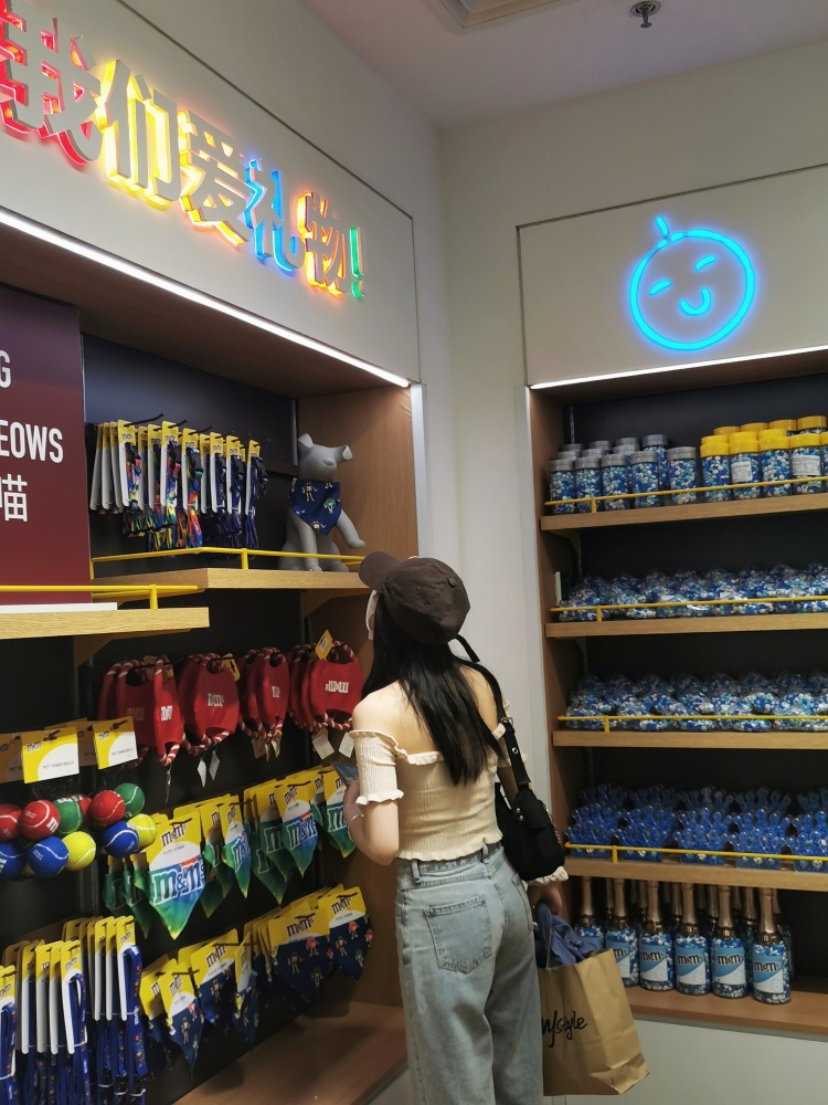 yolo-浙江省·嘉兴市·南湖区-抖音 微博 某红薯-小个子身高155 体重86 可接寄拍+美妆+饰品+服装等 拍照刷各种社交平台 时间充足 会p图