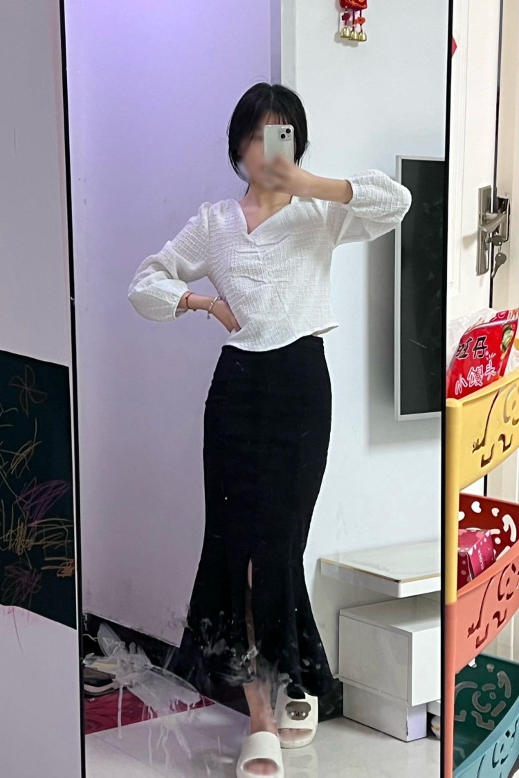 _-江苏省·徐州市·沛县-抖音-大家好!会穿搭 可摆拍
可接送拍寄拍等
身高170 体重102
可接外景 可接室内景