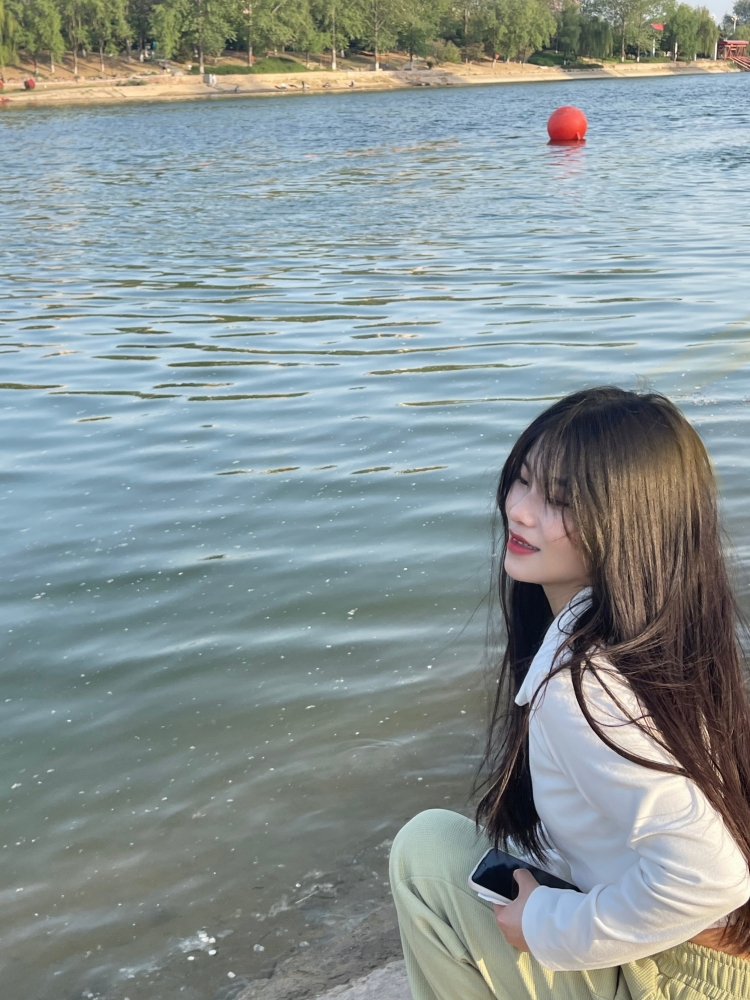 YKxin-河南省·漯河市·郾城区-抖音、微博、快手、小红薯-大家好!我是xinxin
一名新人~
美术专业
身高163 体重52斤
喜欢拍照 穿搭 化妆 开箱种草、实物测评
会p图、视频剪辑等
接寄拍 衣服鞋子饰品都可以~
送拍 美瞳
会一点PR、P