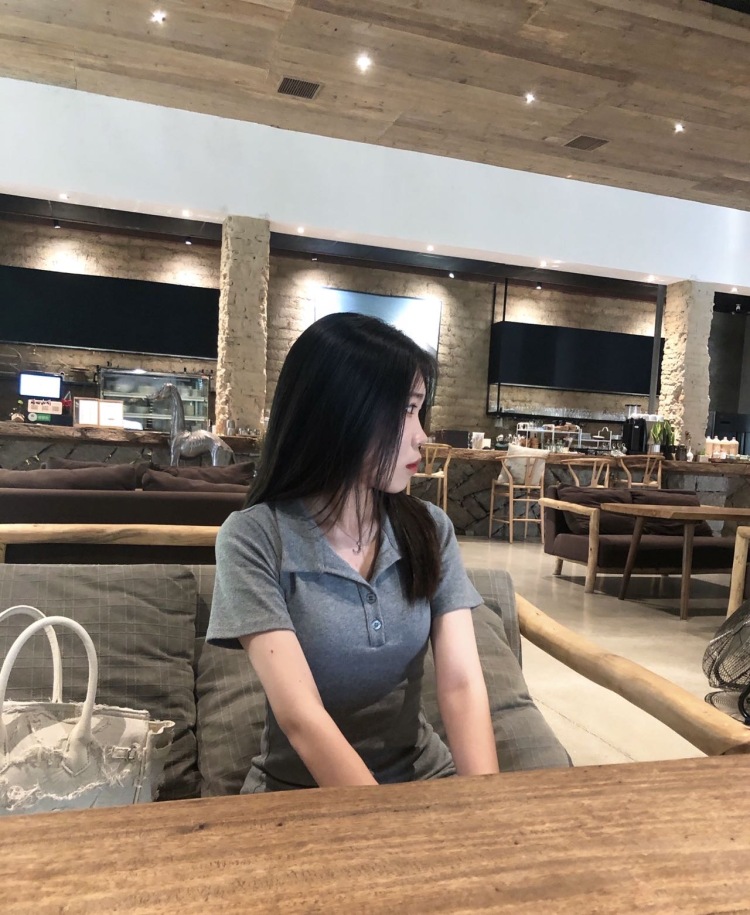 ㅤㅤ￴ ￴ ￴張-福建省·泉州市·惠安县--身高168 体重98 喜欢拍照 探店 想要接寄拍 长期合作的更好