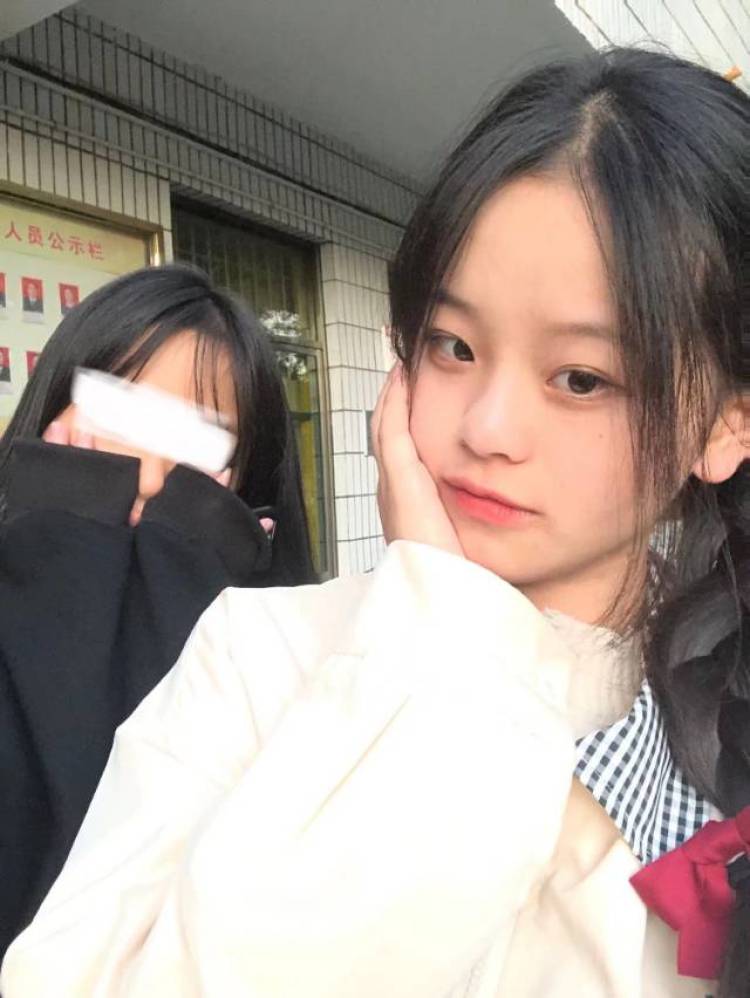 费渡-湖南省·娄底市·涟源市-某红薯，快手-本人161，42kg会拍照，会P图，时间充沛风格甜辣风都可，价格可私