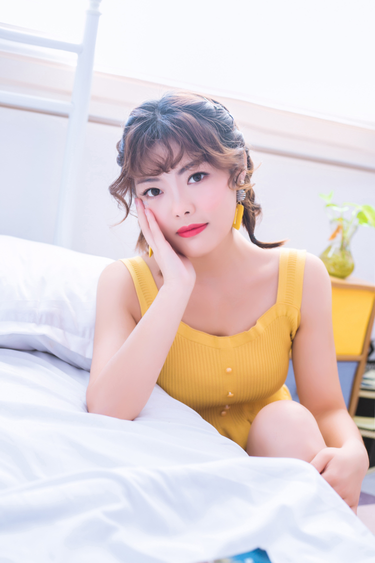 Juliy-内蒙古自治区·阿拉善盟·阿拉善左旗-抖音、快手、微博、某红薯-身高162 体重54kg 喜欢拍照,会p图 接单服务范围:买家秀、种草带货、开箱测评、免费试用等。