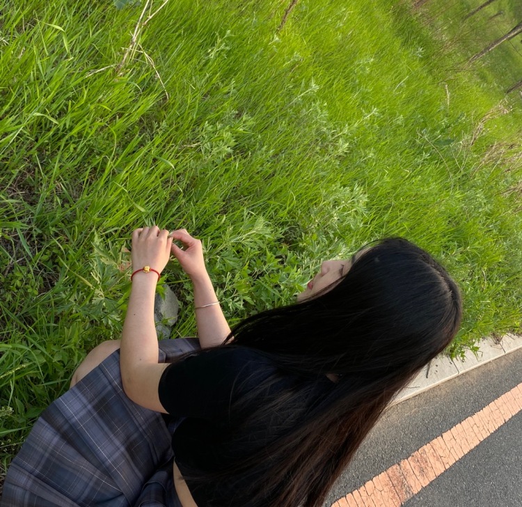 我是小皮-上海市·上海市·杨浦区--净身高165 体重114
🍐型身材!
喜欢穿拍拍摄🎬
PXX 🍑宝…衣服👔裤子👖裙子👗鞋子👟包包👜……都可以!!!!