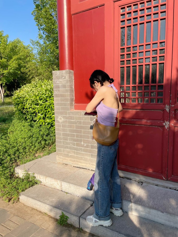 钟月-河南省·开封市·龙亭区-抖音-拍买家秀，可拍居家室内，也可以室外，自拍，他拍都可以完成，各种居家摆件也都可以，身高162 体重100，腰围63