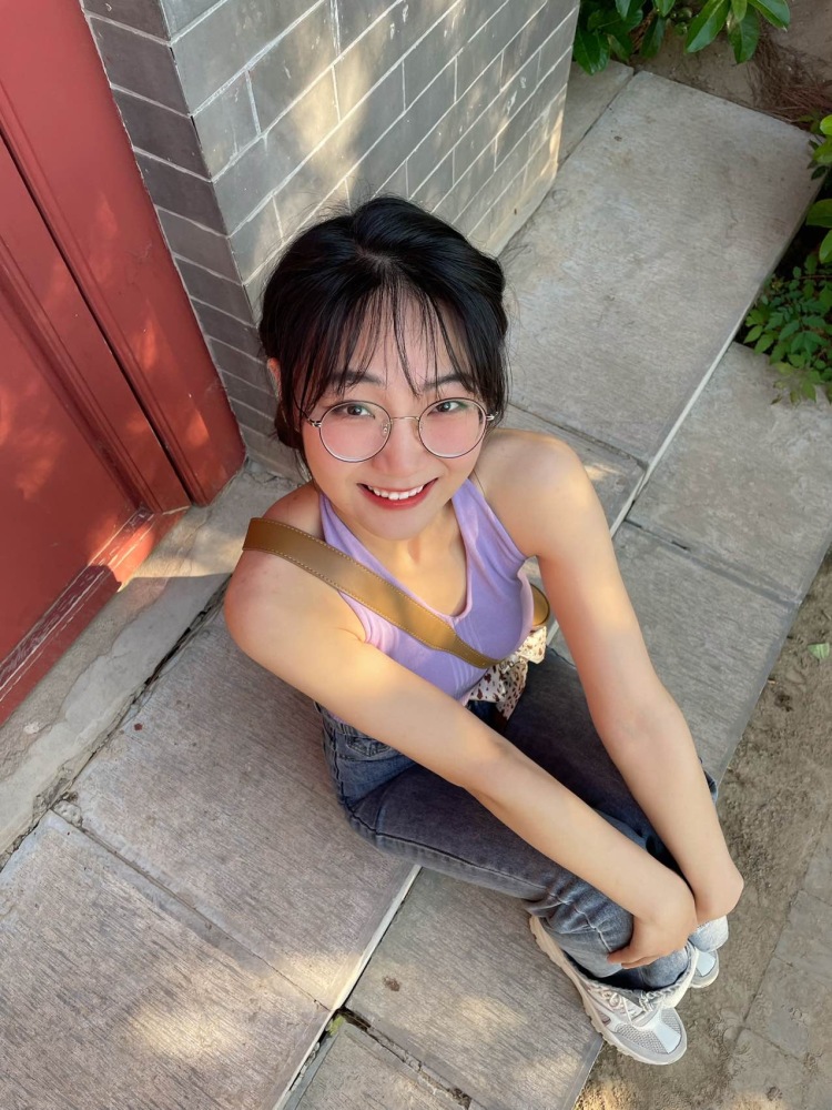 钟月-河南省·开封市·龙亭区-抖音-拍买家秀，可拍居家室内，也可以室外，自拍，他拍都可以完成，各种居家摆件也都可以，身高162 体重100，腰围63