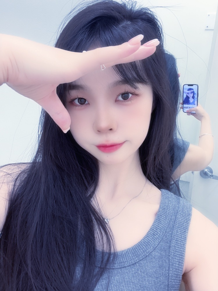 A倩儿小可爱💛-湖北省·武汉市·江夏区--身高165cm 体重90斤 
认真且上心 会拍照 会P图
可室内外拍 对镜拍