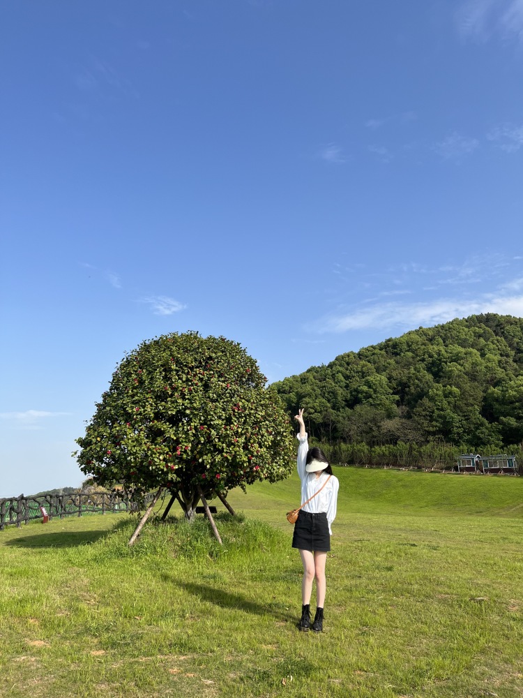 A倩儿小可爱💛-湖北省·武汉市·江夏区--身高165cm 体重90斤
认真且上心 会拍照 会P图
可室内外拍 对镜拍