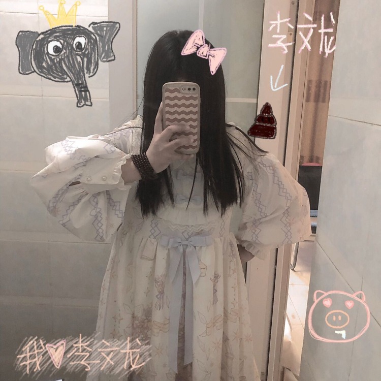 🐷-山东省·枣庄市·薛城区--身高162，体重114
买家秀，质量好的可发***。
衣服一般穿M码，鞋子38码
拍衣服，鞋子，都可接单。
对镜拍，也可接单。
年龄：15
坐标：山东省·枣庄市·薛城区
--来自【网红湾】种草带货小程