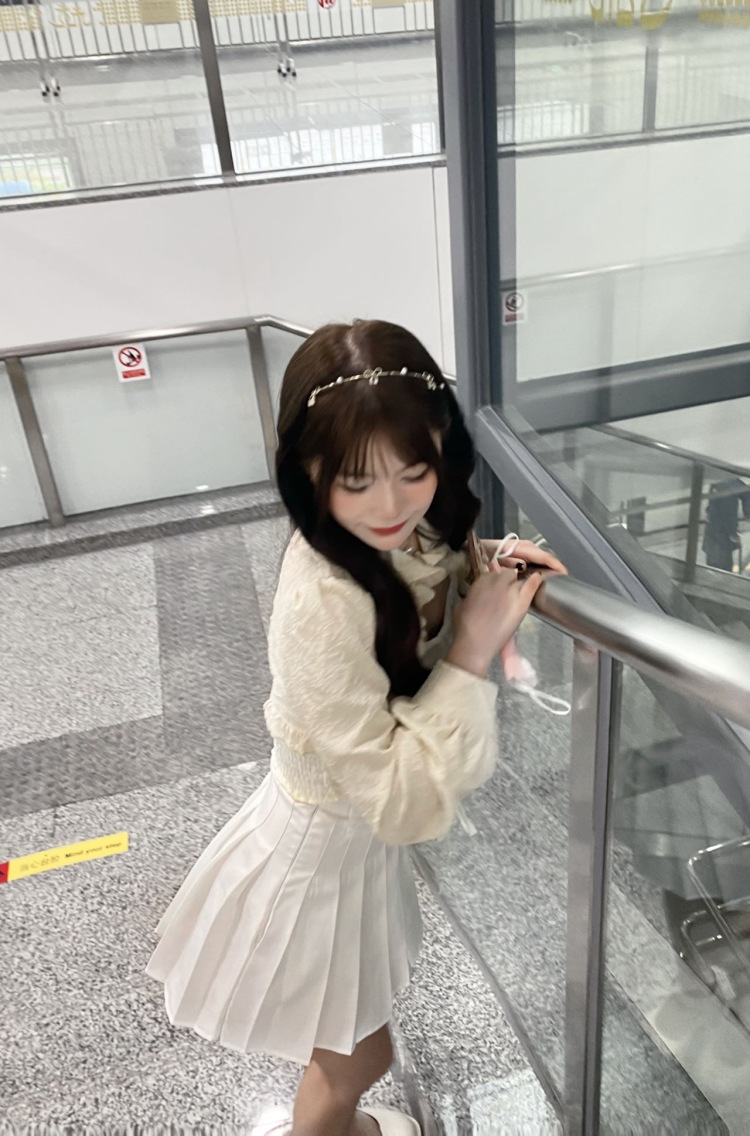 差点是个美女-浙江省·杭州市·余杭区-抖音,快手,某红薯-抖音粉丝2k+,快手3.9k➕,会拍照,会ps,会搭配
身高158体重94
认真负责,喜欢当天的事情当天完成,不会拖! 且严格要求自己做事的质量,请看到的老板给个合作机会,有意向朝互联网发展