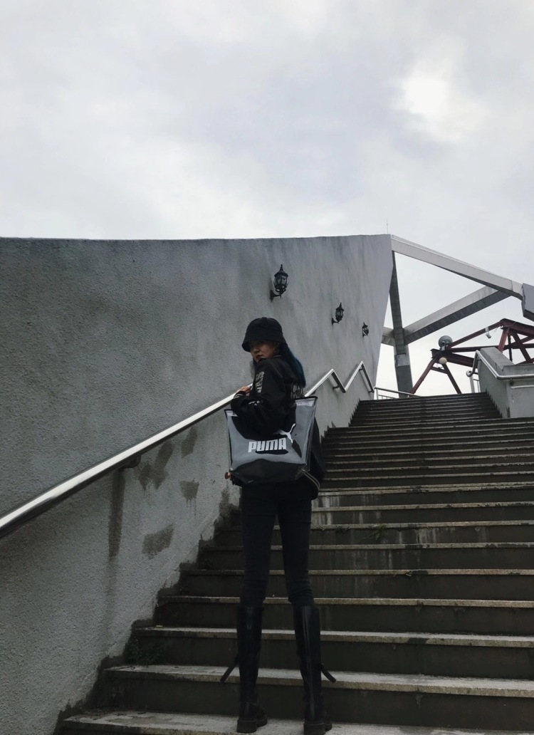 盛慧-辽宁省·沈阳市·沈北新区--可以接各种类型买家秀，开箱视频，免费测评，种草，穿搭以及美妆，接受重拍，脾气好，喜欢唱歌和健身