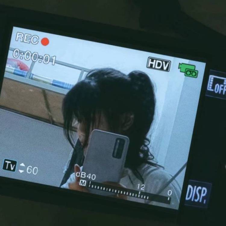 旺旺小小舒-山东省·东营市·东营区--身高164  体重102 ，学生党时间自由，会拍照P图剪辑，寄拍网拍接单，测评试用，接单服务范围广。风格多样 ，甜美可爱纯欲辣妹，可接化妆品、配饰、美瞳、服饰、鞋子，费用可商议！！