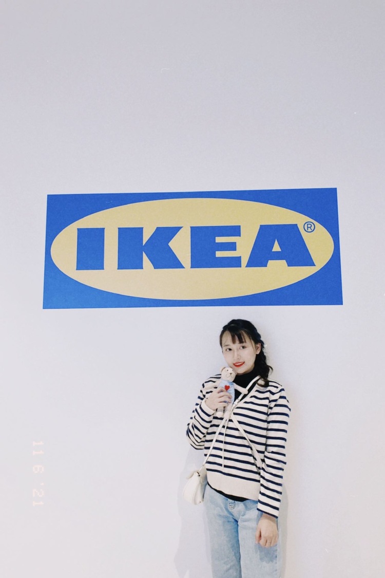 小泉-云南省·昆明市·五华区--接单网拍衣服裤子手机壳本人身高156体重49微胖服装也可以价格可商量