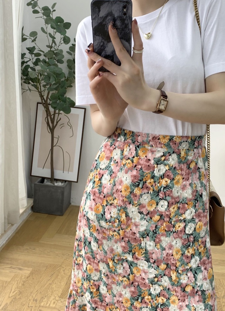 城南边儿-浙江省·杭州市·西湖区--身高163 体重92 淘宝服装拍摄 可以做兼职 对镜手机拍摄都可以 日韩通勤中淑风格 期待合作哦～