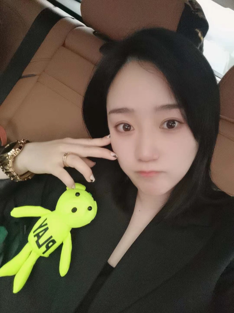 💫阿童目-重庆市·重庆市·渝中区--喜欢网购，网购经验丰富！喜欢拍照！会p图。空闲时间很多！形象还算可以！