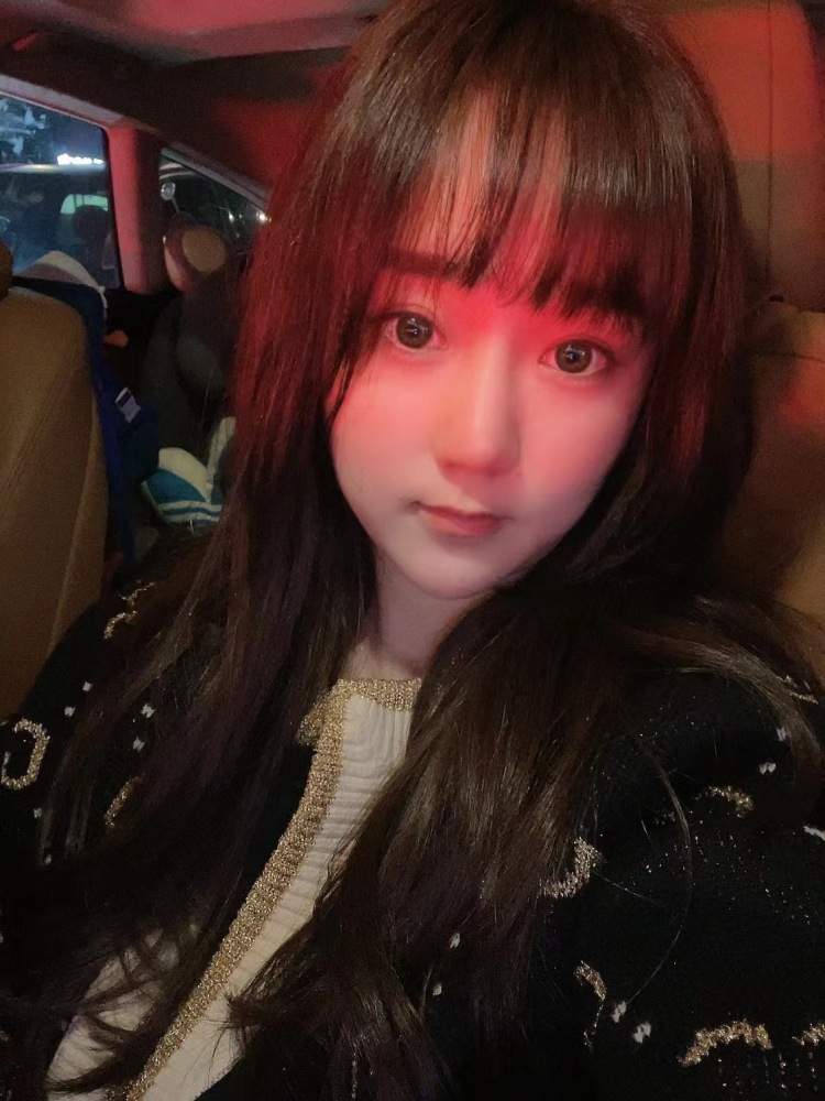 💫阿童目-重庆市·重庆市·渝中区--喜欢网购，网购经验丰富！喜欢拍照！会p图。空闲时间很多！形象还算可以！