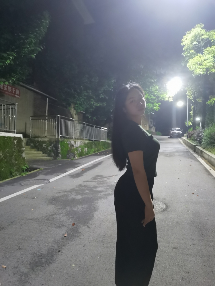 KiKi-湖南省·湘潭市·湘乡市--一个19岁的喜欢欧美风的辣妹~
擅长拍照,镜头感好,会P图
可以接受各种风格的寄拍!