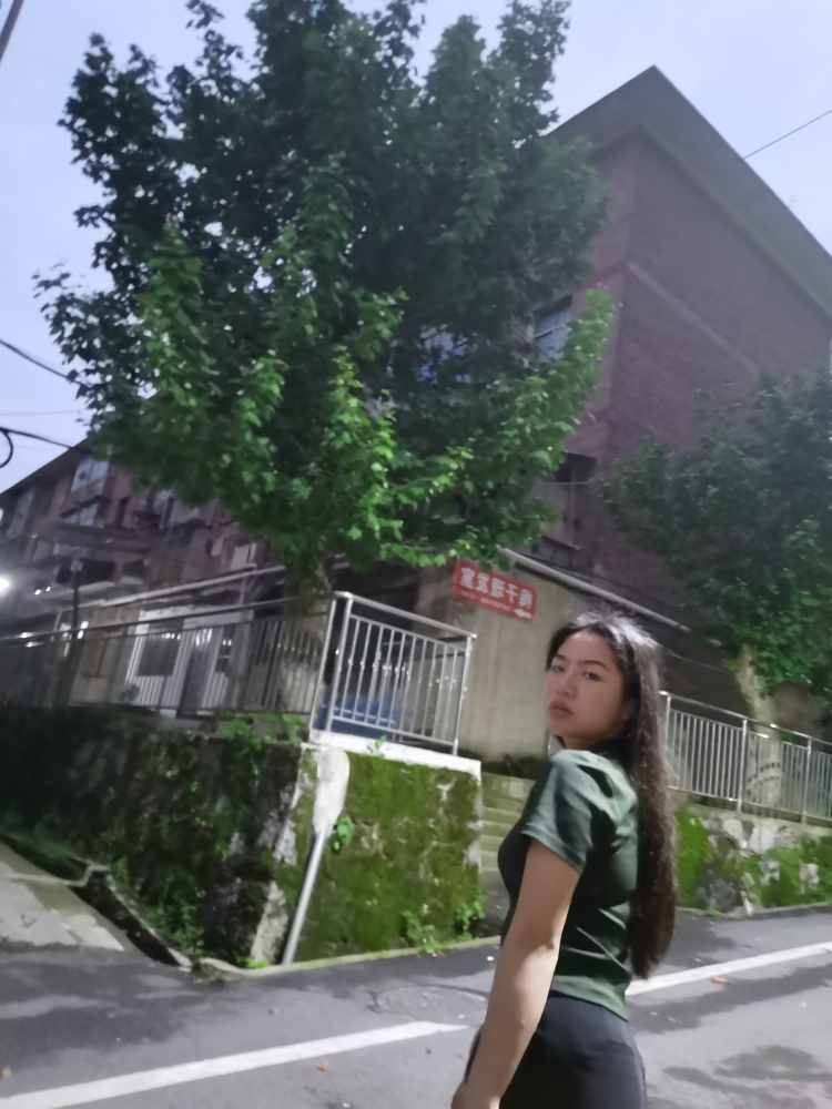 KiKi-湖南省·湘潭市·湘乡市--一个19岁的喜欢欧美风的辣妹~
擅长拍照,镜头感好,会P图
可以接受各种风格的寄拍!