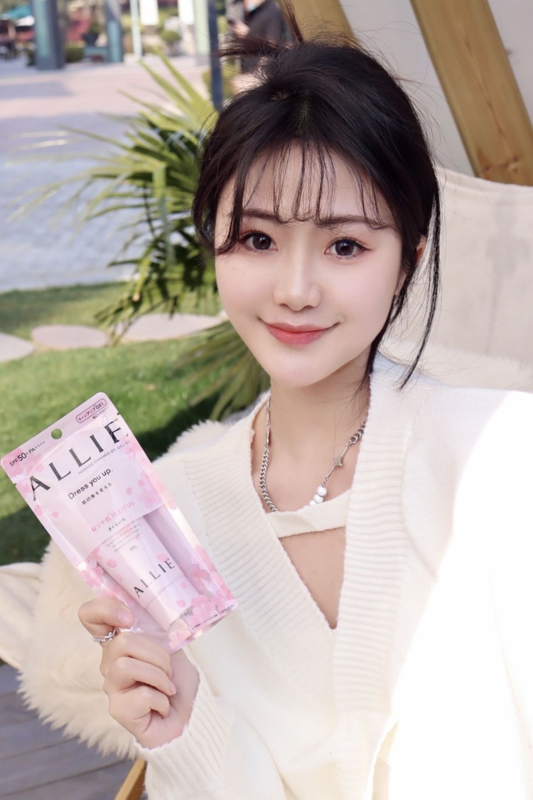 黒沢尤美🤍-江苏省·苏州市·吴中区-微博-微博:黒沢尤美
https://weibo.com/u/2652896620