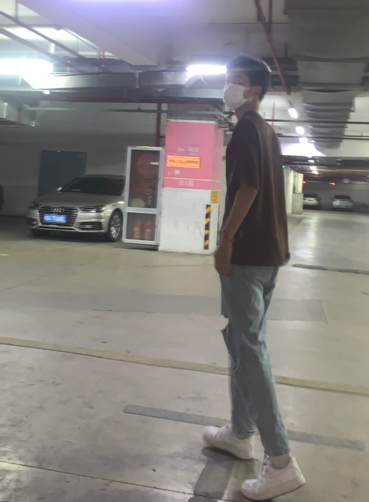 戈YY-安徽省·蚌埠市·蚌山区--拍照技术ok,本人性格大方,开朗,易交流,配合,想接衣服,项链,鞋子类的,价格合适就行,接推广,寄拍送拍,买家秀,种草带货