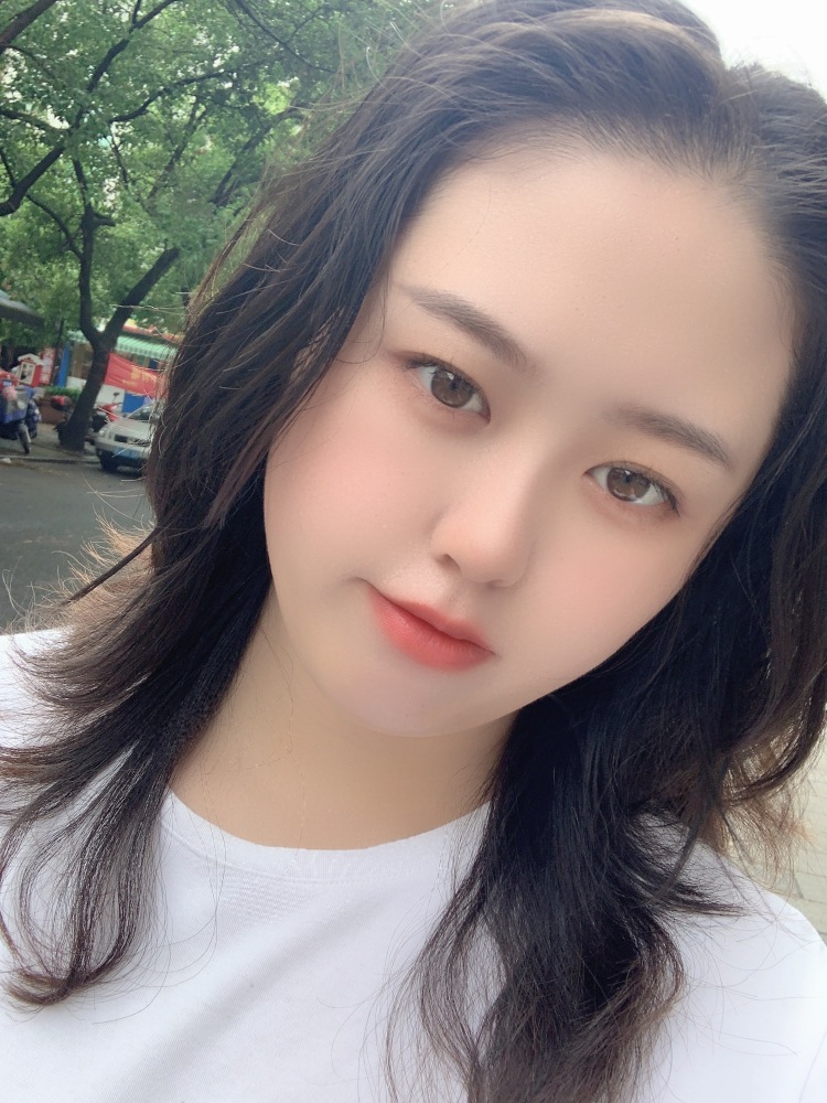 Su.-贵州省·六盘水市·水城县-抖音 快手-本人微胖,身高163.体重120,喜欢穿搭,喜欢化妆,也很喜欢买衣服